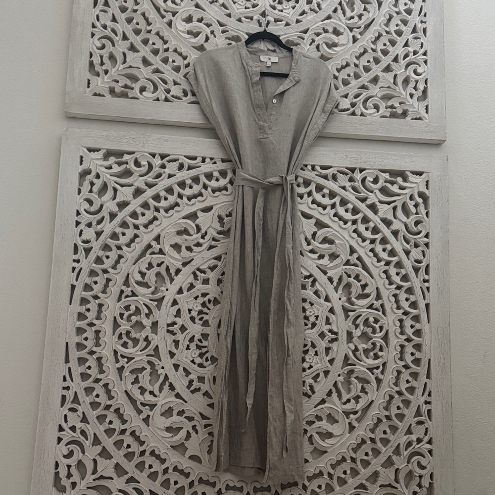 Banana Republic 100% Linen Light beige brownish Linen Maxi Dress with Belt